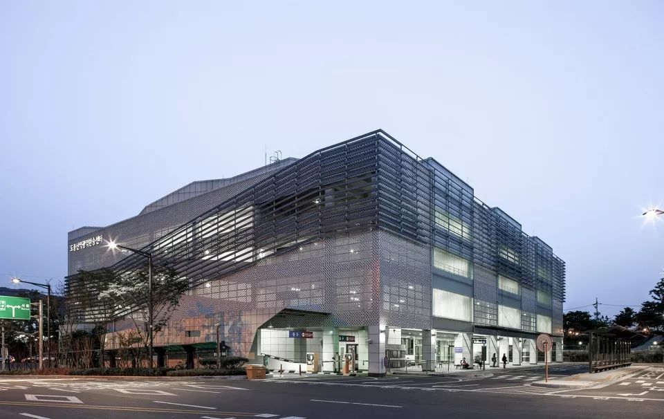 道峰山停车楼-59