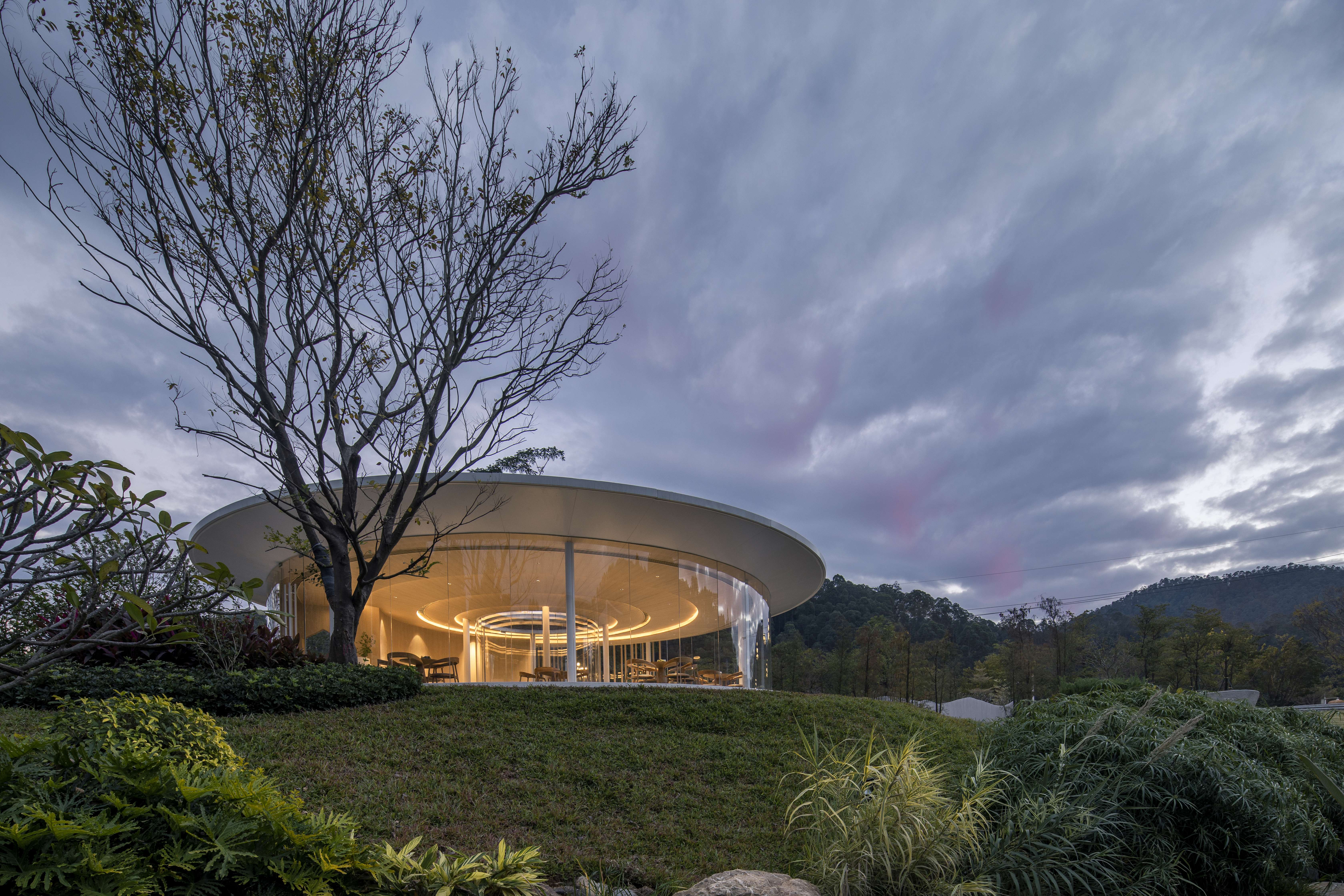 多层面的“轻”：黄麻乡村振兴工作站与乡村会客厅 / 三文建筑 -33