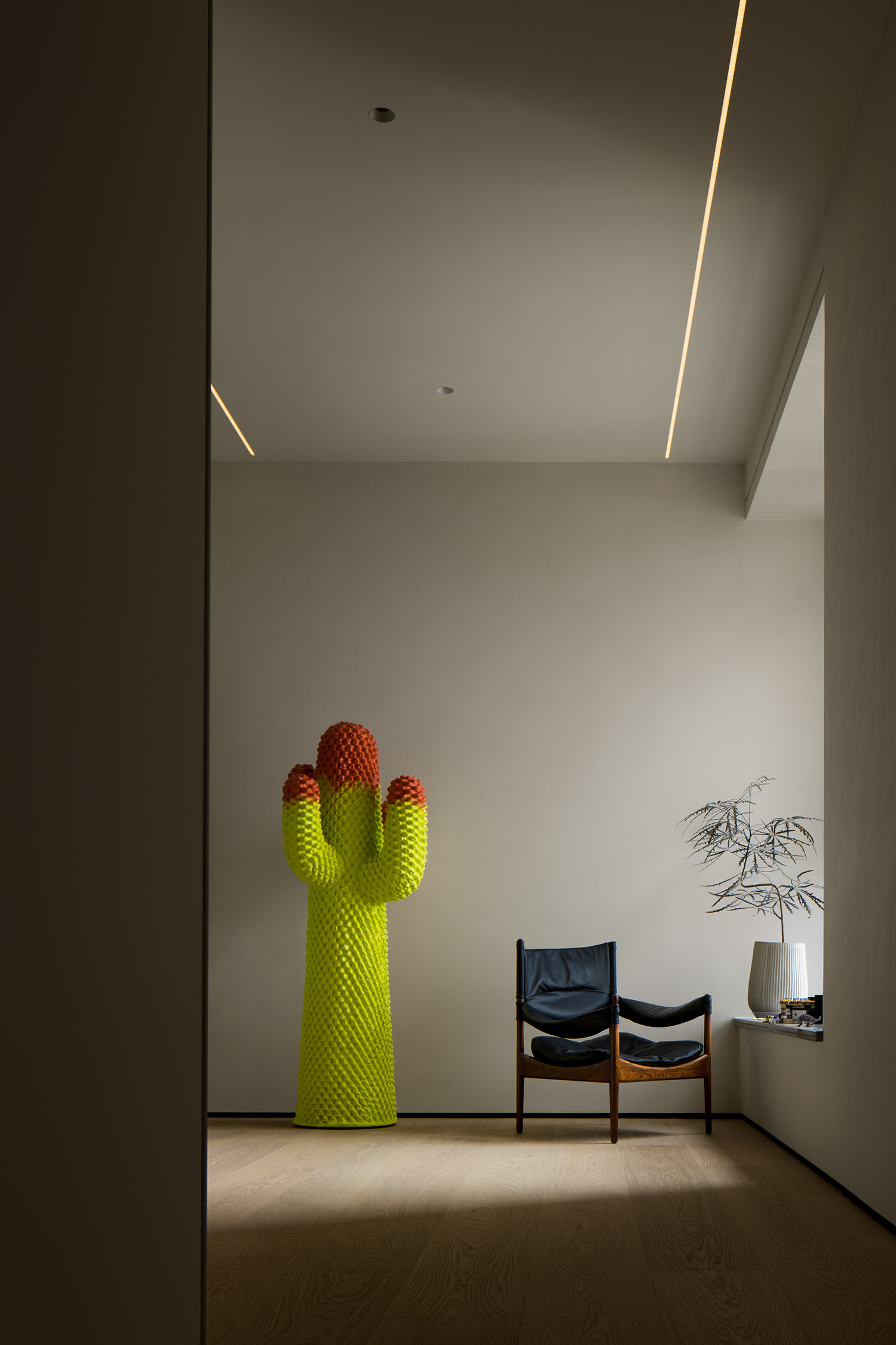 黑与光的对话丨中国广州丨姚国健室内工作室-55