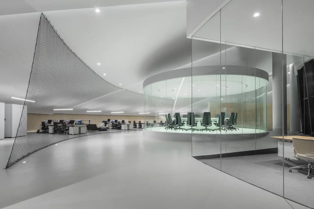 西安腾讯双创小镇那个树展览馆 | 幻觉设计与艺术融合-49