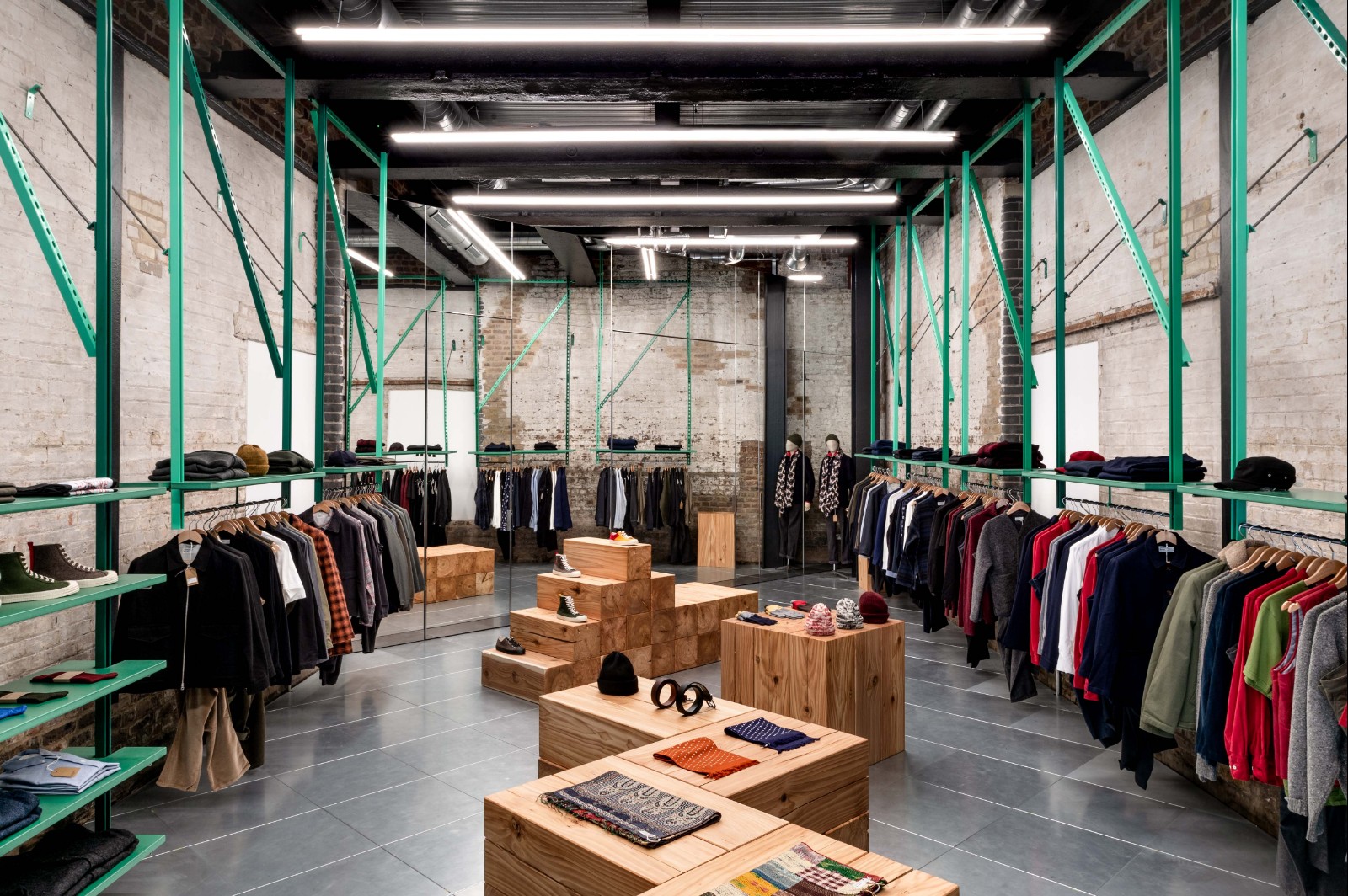 伦敦 Universal Works 工业风男装店-1