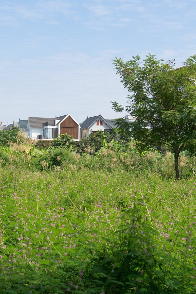 越南城市角落别墅 | 现代风格与自然景观的完美融合-45