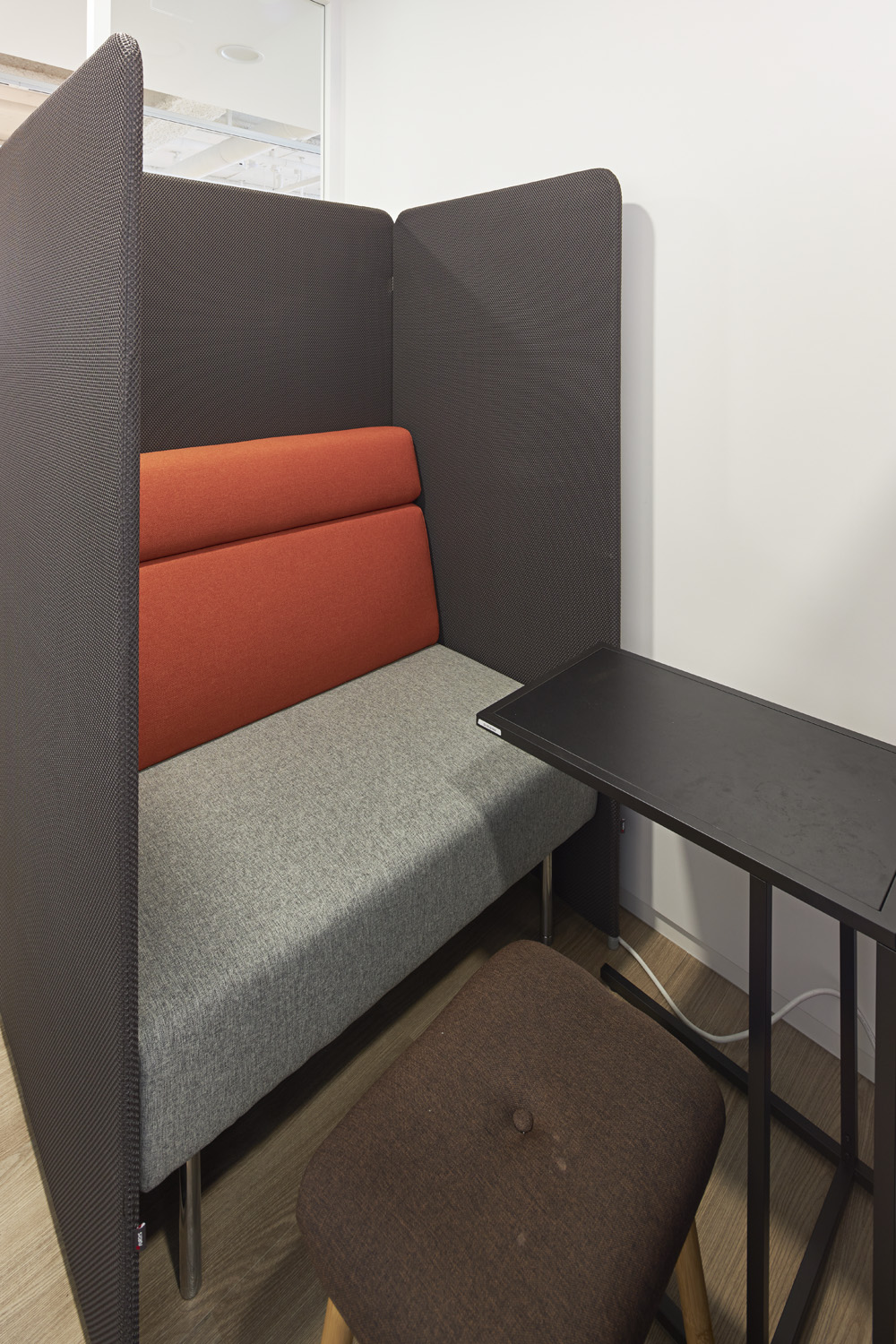 温馨现代的 160 平米创业办公室设计-35