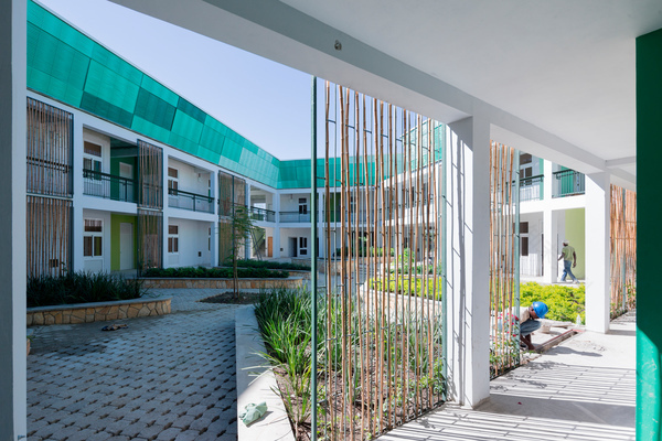 GHESKIO Tuberculosis Hospital / MASS Design Group-35