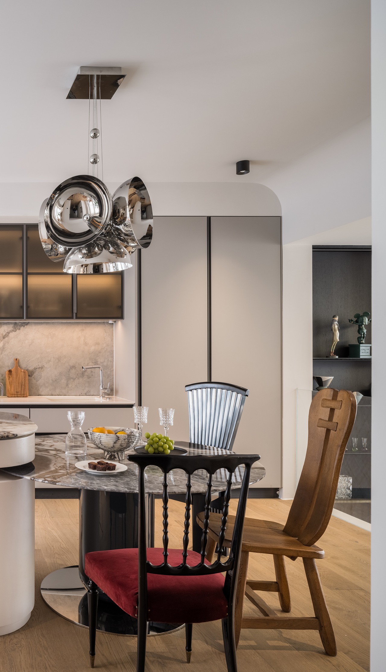 家是一切过往的缩影 · 上海中古美学豪宅丨中国上海丨叶军姣-30