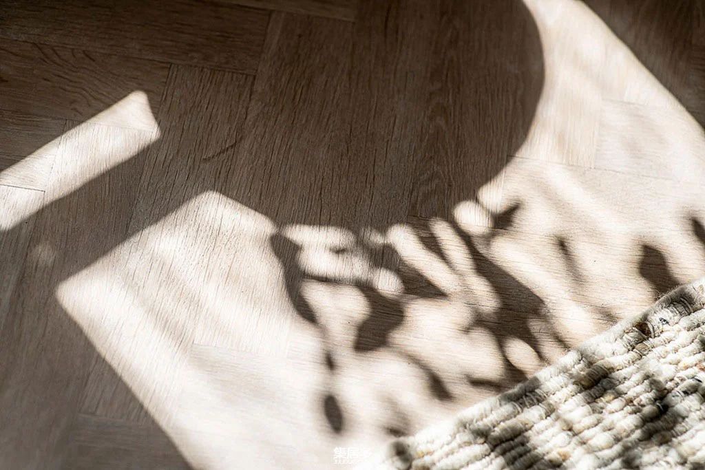 复古温暖明亮的斯堪的纳维亚公寓-14