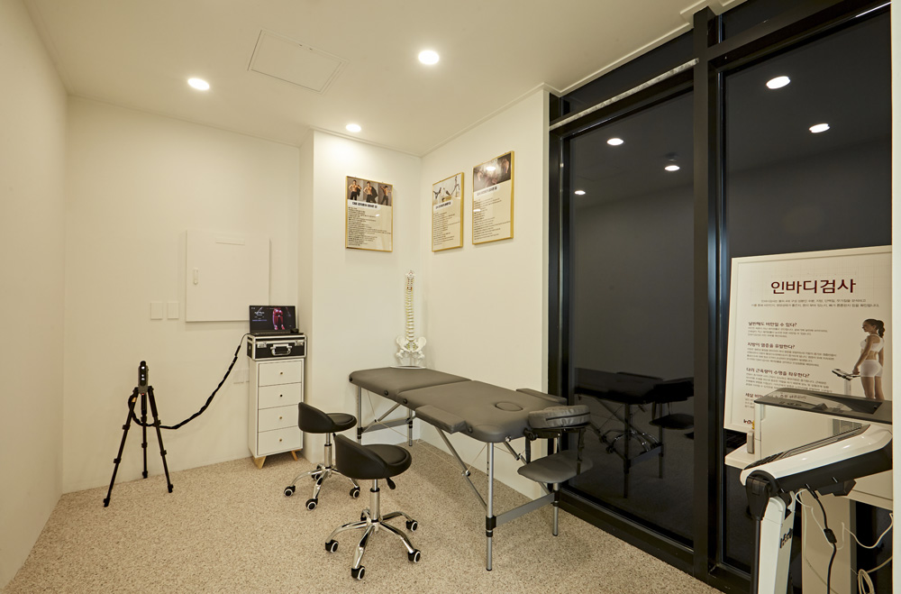 51 平小户型的现代极简设计-12