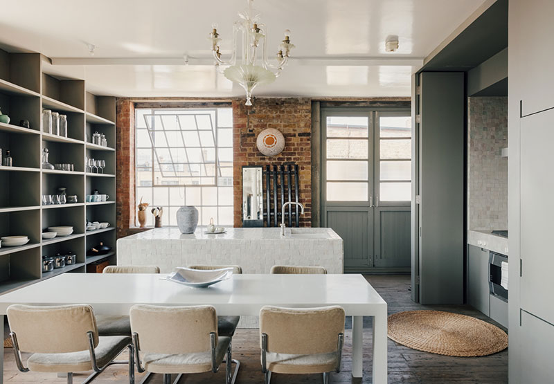 伦敦百年仓库改造的时尚吊床公寓-7