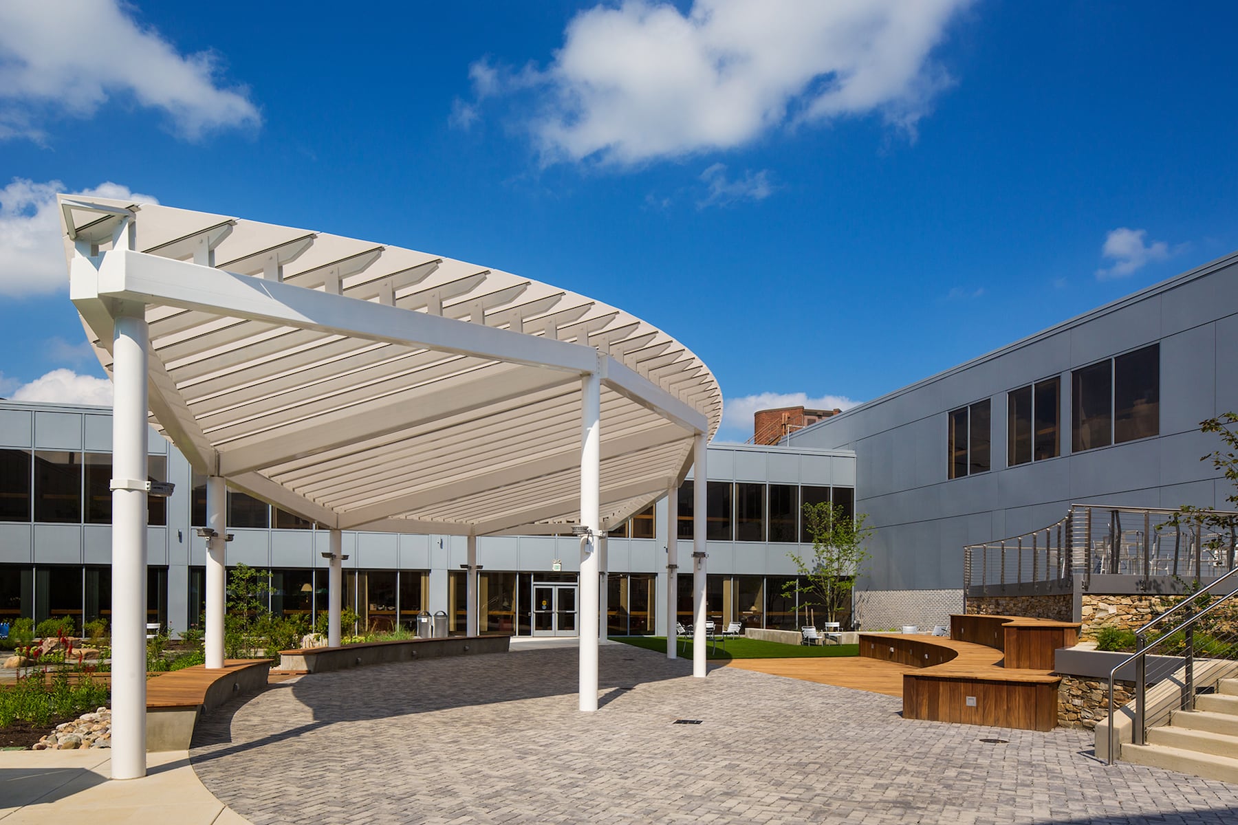 美国 DTCC 斯坦顿庭院改造 | 现代城市与自然的和谐融合-14