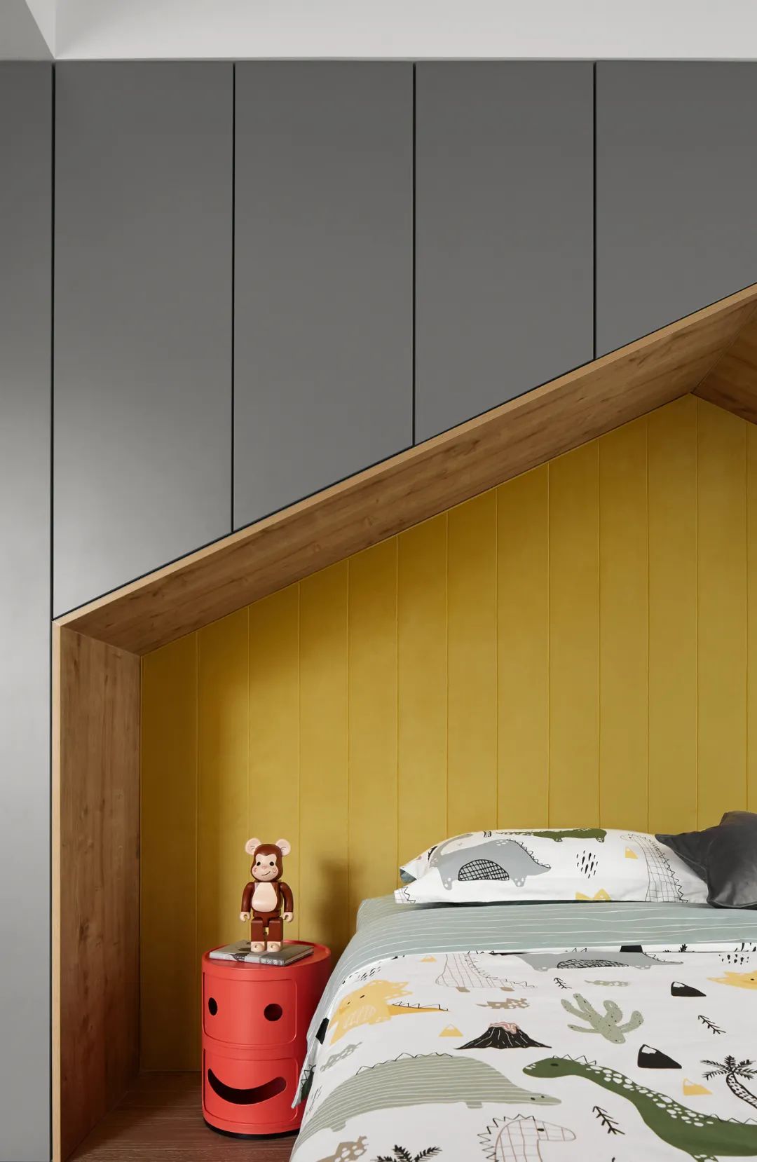 圣日尔曼大道的极简浪漫 | 黑白灰++ 铁锈红的家-91