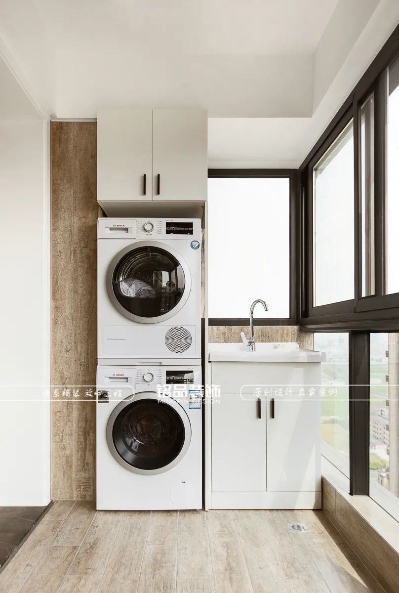 奶油色现代大宅丨铭品装饰-42