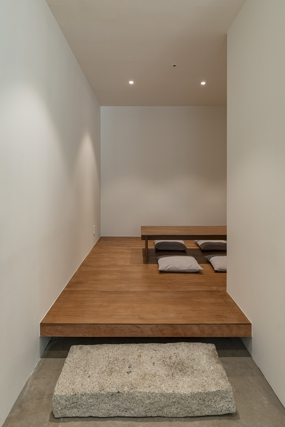 20 平米极简咖啡厅 打造温馨小空间-14