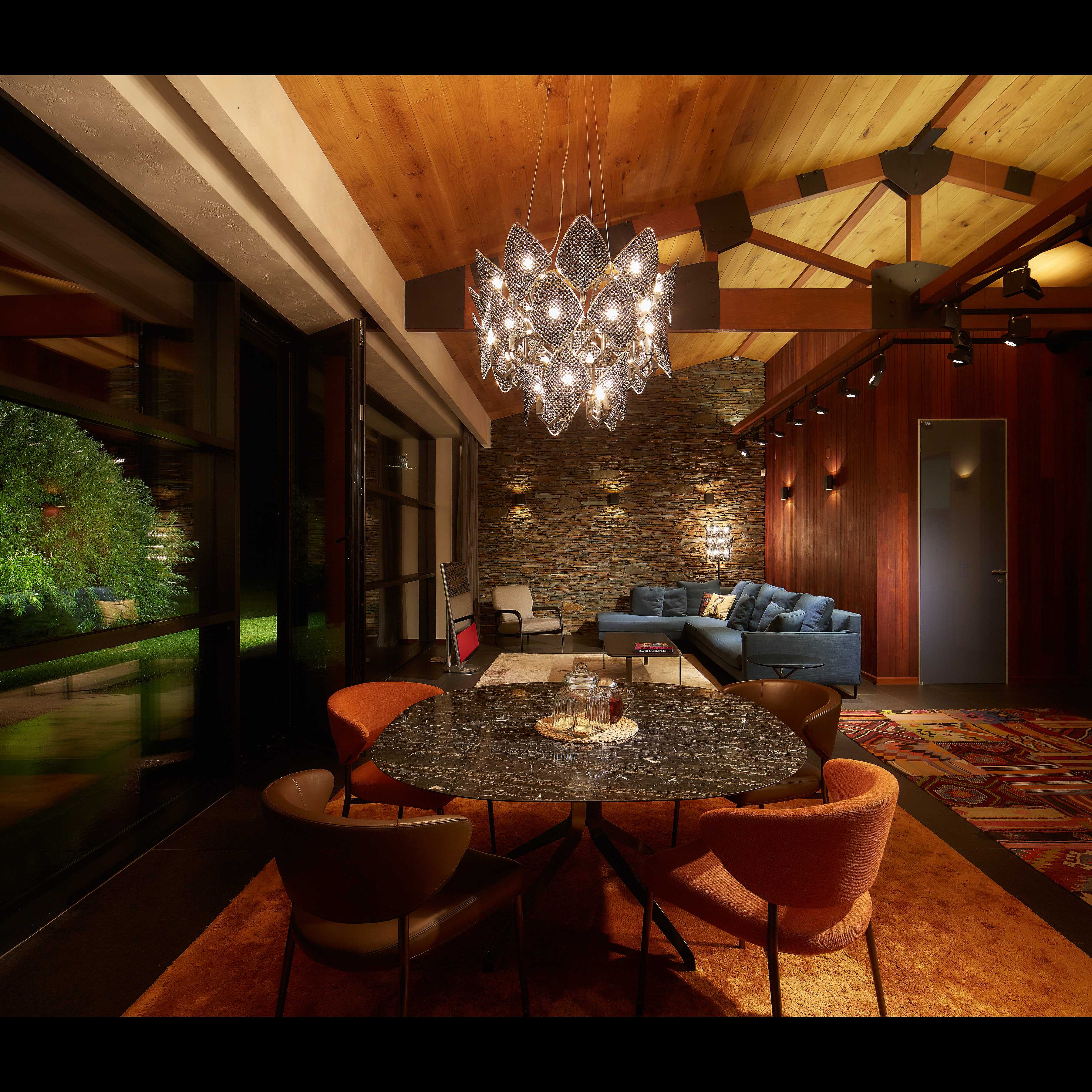 融入自然的"家河"别墅-19