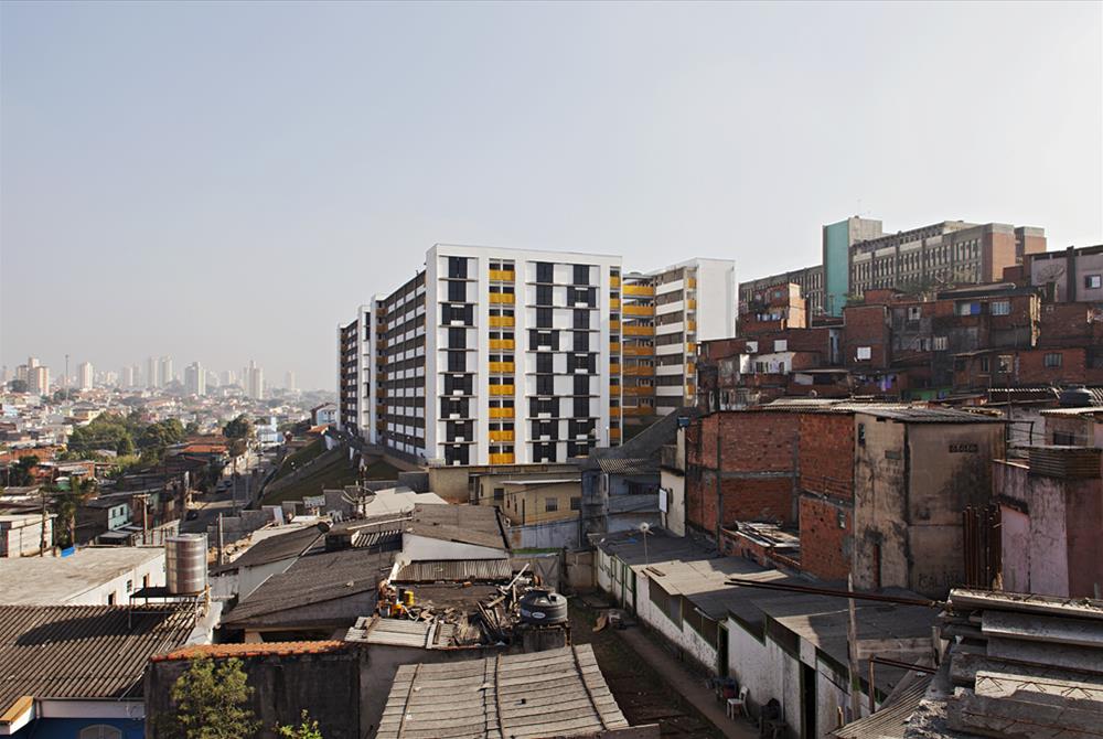 巴西圣保罗 Corruíras 住宅区——经济实惠与设计的完美结合-3