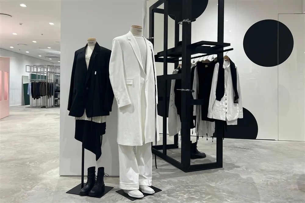 川久保玲亲自操刀，Dover Street Market Beijing 全新北京店铺设计-54