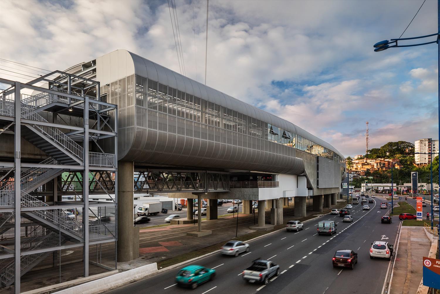 巴西悬浮式地铁站设计,环保舒适一体化-3