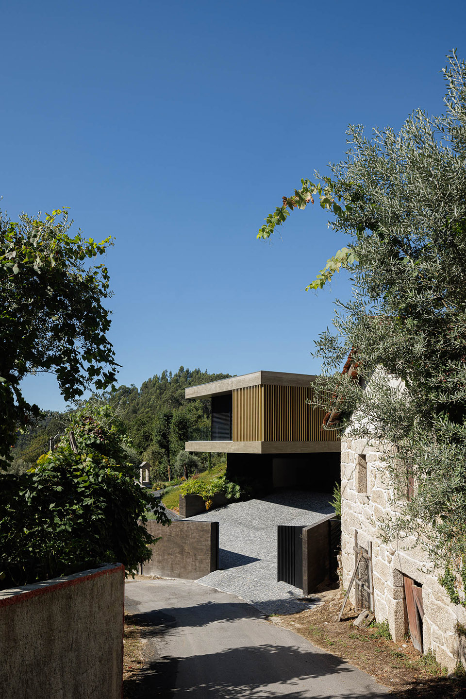 BOURO 住宅丨葡萄牙丨MUTANT ARQUITECTURA & DESIGN-16