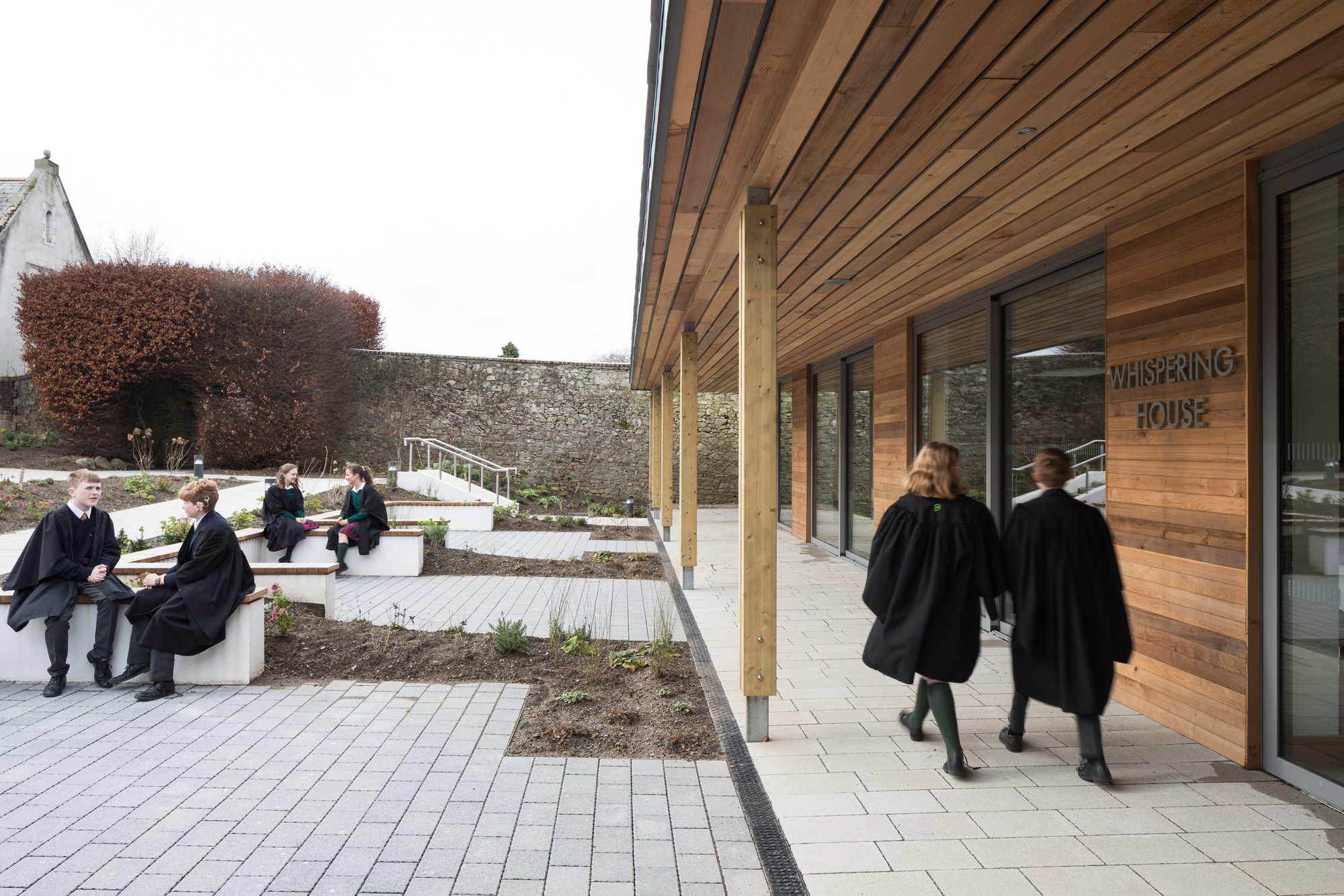 Whispering House Social Hub / Coady Architects-10