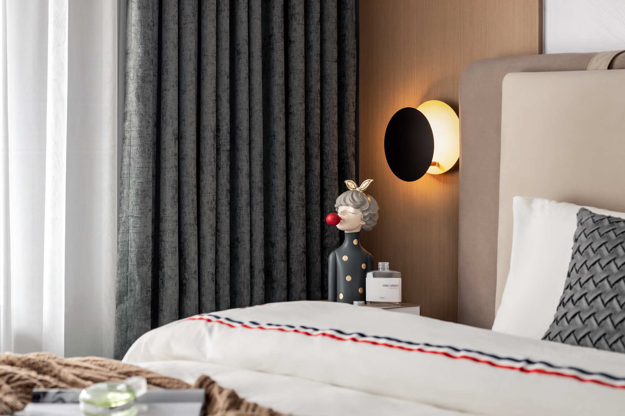 职场女性独享的 160 平米实用美学空间-36