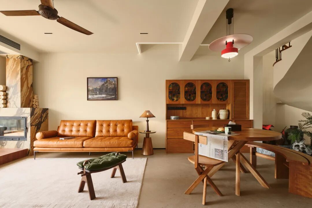 弥舍｜260m²中古叠墅，壁炉煨暖岁月，实木雕刻生活-48