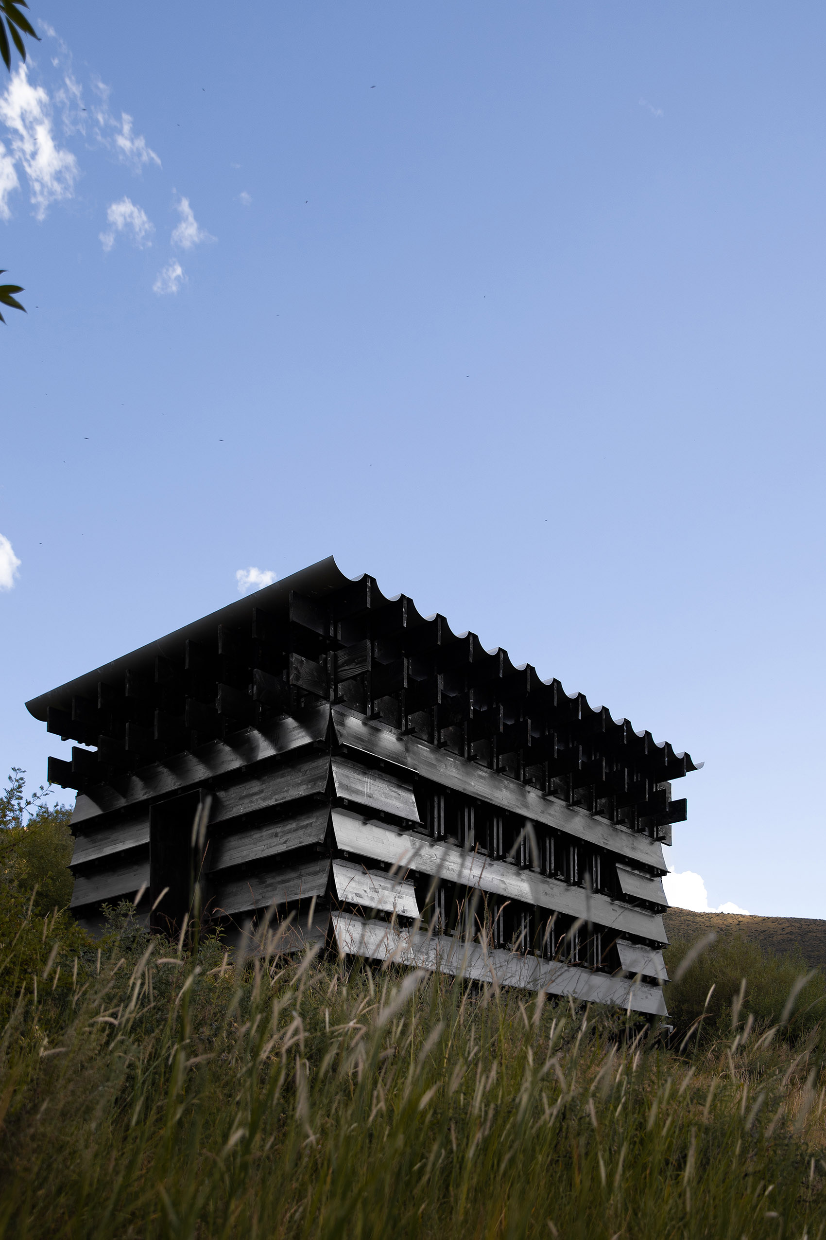 山南观蜂小屋,西藏 / OMNO-17