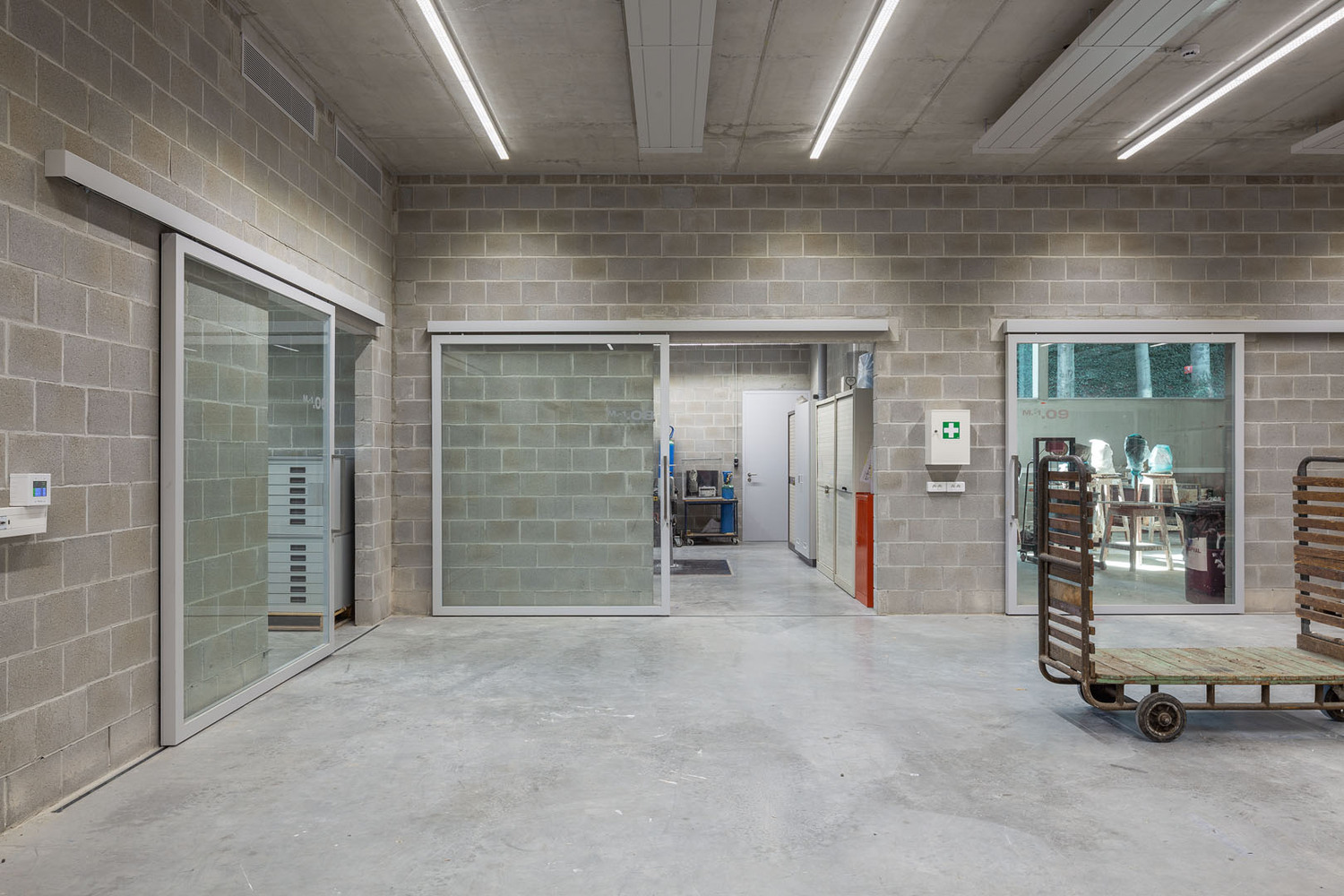 比利时圣卢卡斯艺术学院丨肯佩特希尔工作室-34