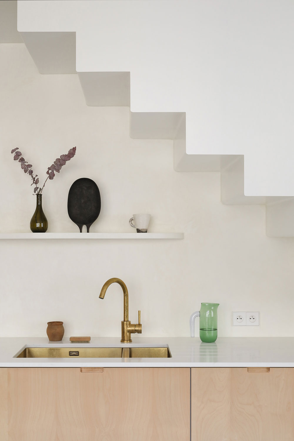 巴黎 70 年代木工车间变身明亮现代公寓-8