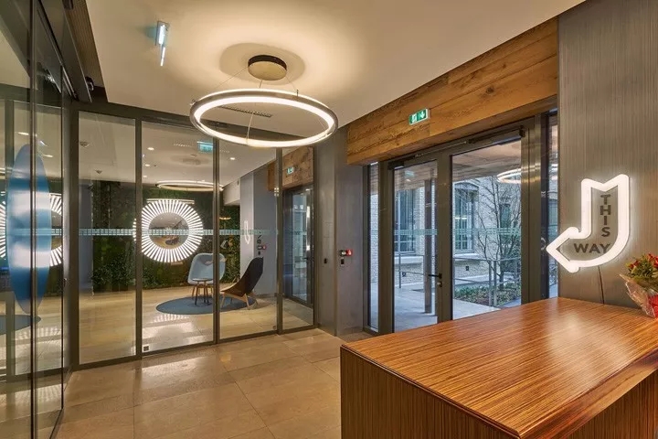 巴黎 One Point 总部 | 灵动多元的时尚复古空间-25