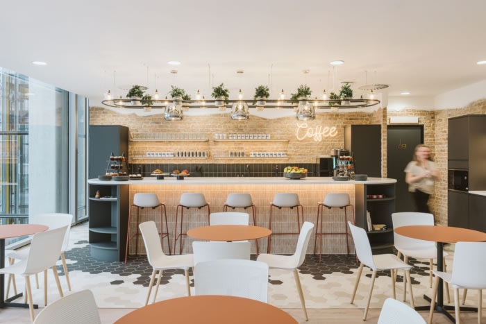 空间与解决方案的尼斯办公室-17