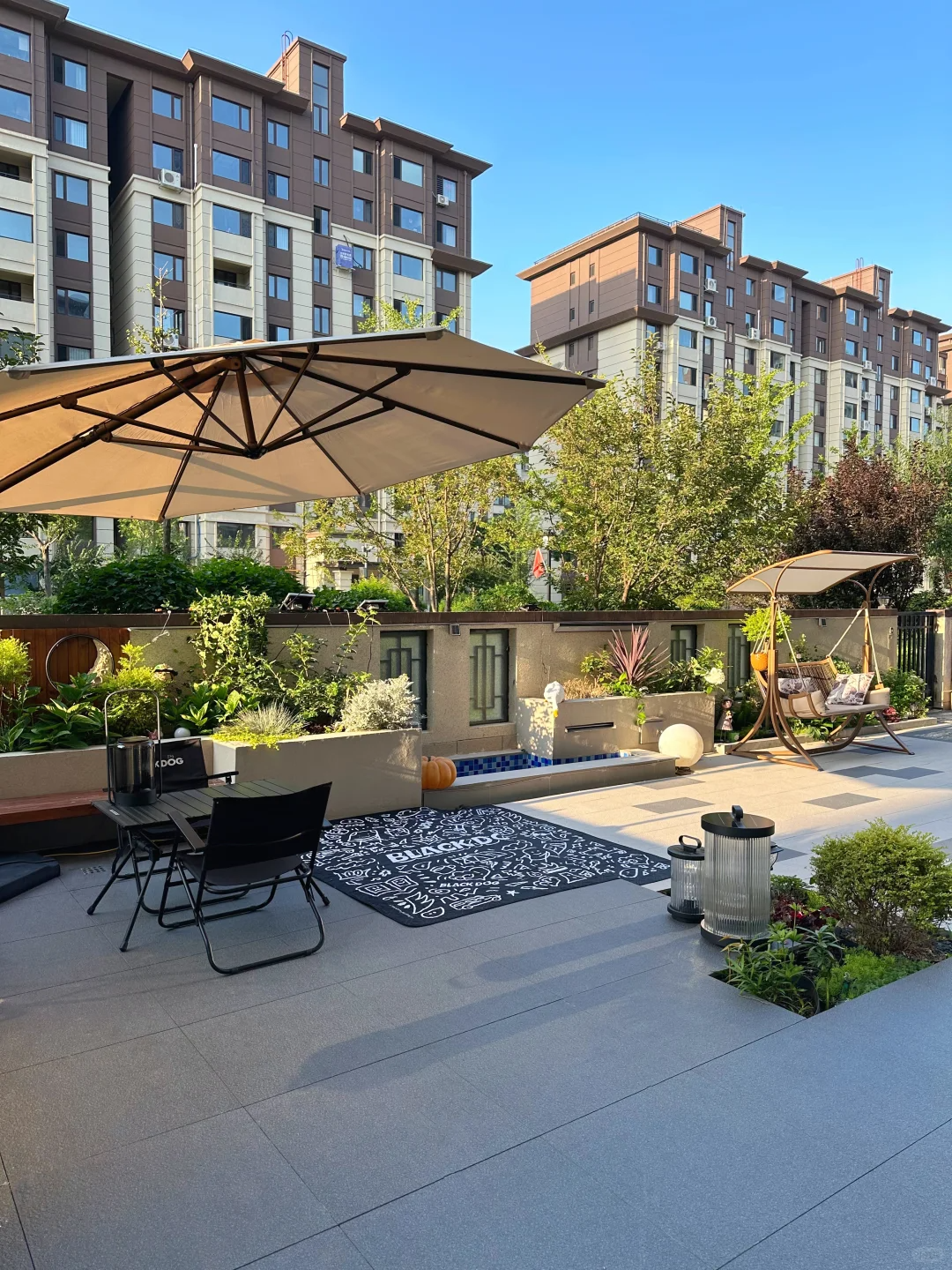 辽宁一女子的院子火了，拒绝过度布置，那叫一个高级，羡慕-28