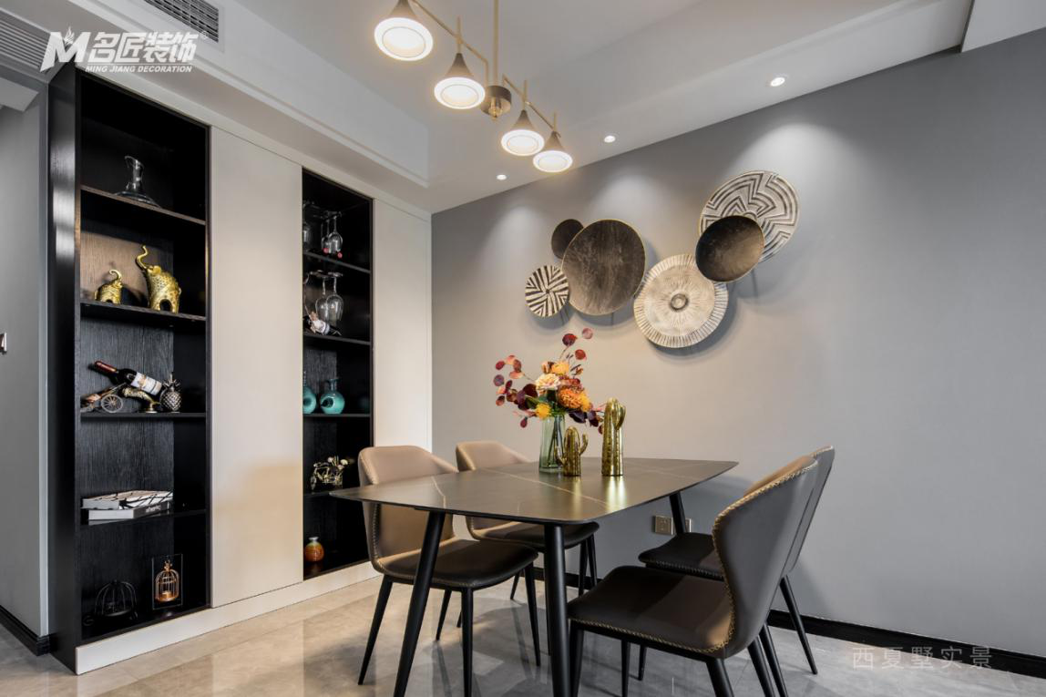 四口之家现代风装修案例-15