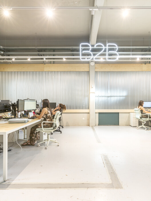 绿色共享的意大利数字时尚总部丨意大利都灵-25