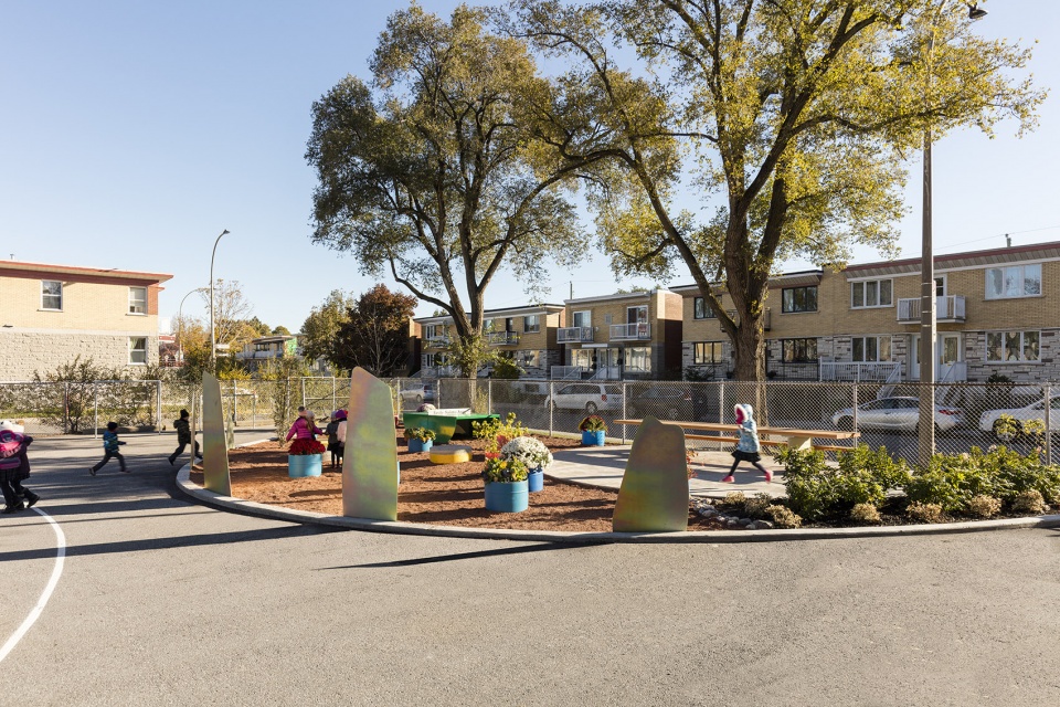 加拿大École Sainte-Anne 小学活力户外空间-28