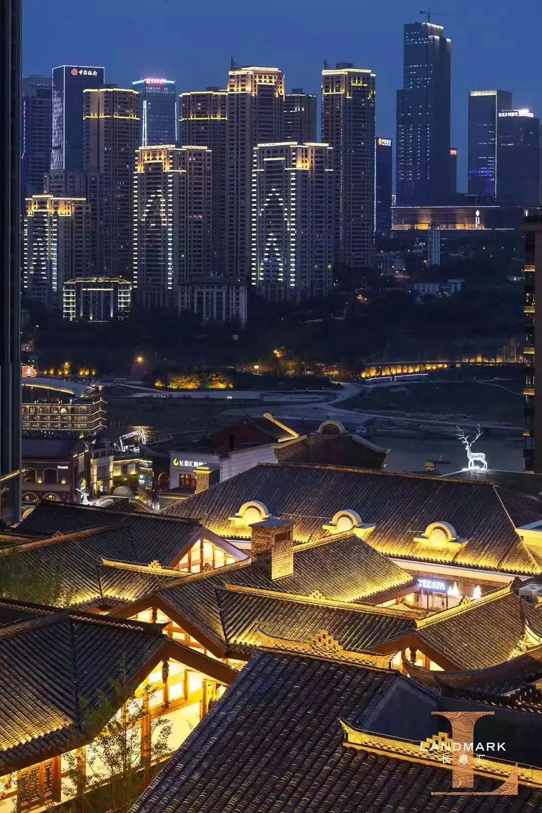 当天迎客近20万！重庆长嘉汇弹子石老街开街霸屏-20