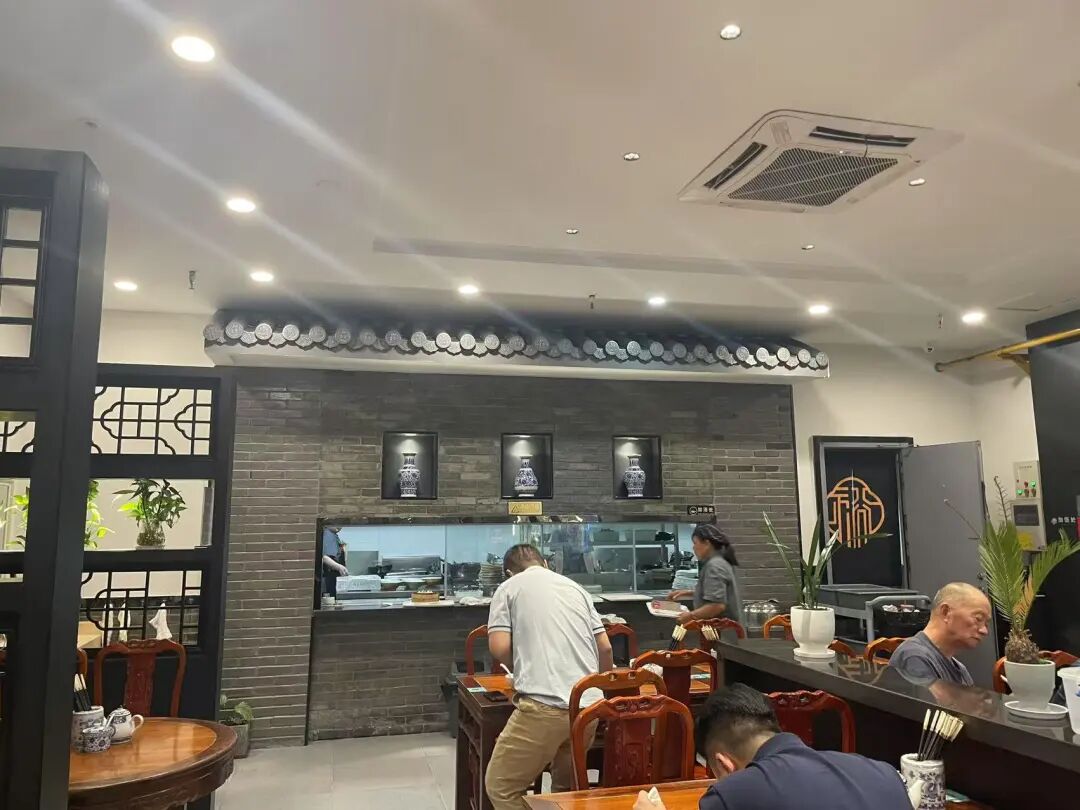 6夜蜕变！绿宝广场老店焕然一新，上演快装奇迹——“朱鸿兴”老店改造升级“裕兴记”-38