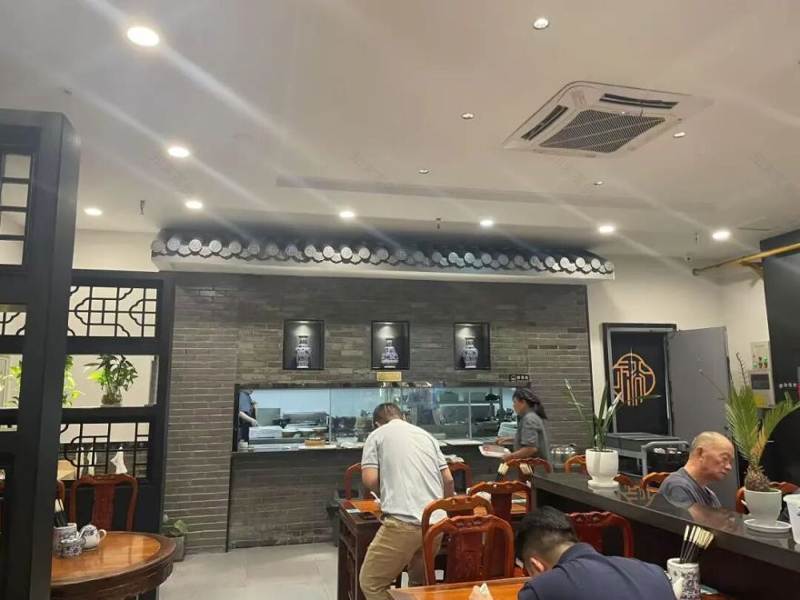 6夜蜕变!绿宝广场老店焕然一新,上演快装奇迹——“朱鸿兴”老店改造升级“裕兴记”-38