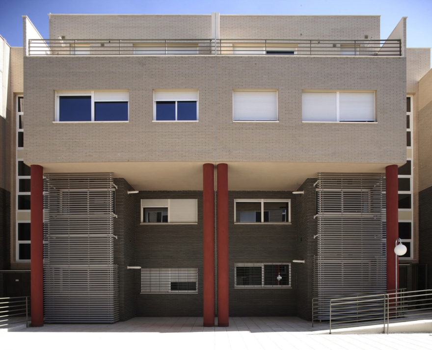 西班牙 UE-8 住宅 | 优化城市景观与建筑法规的融合-22