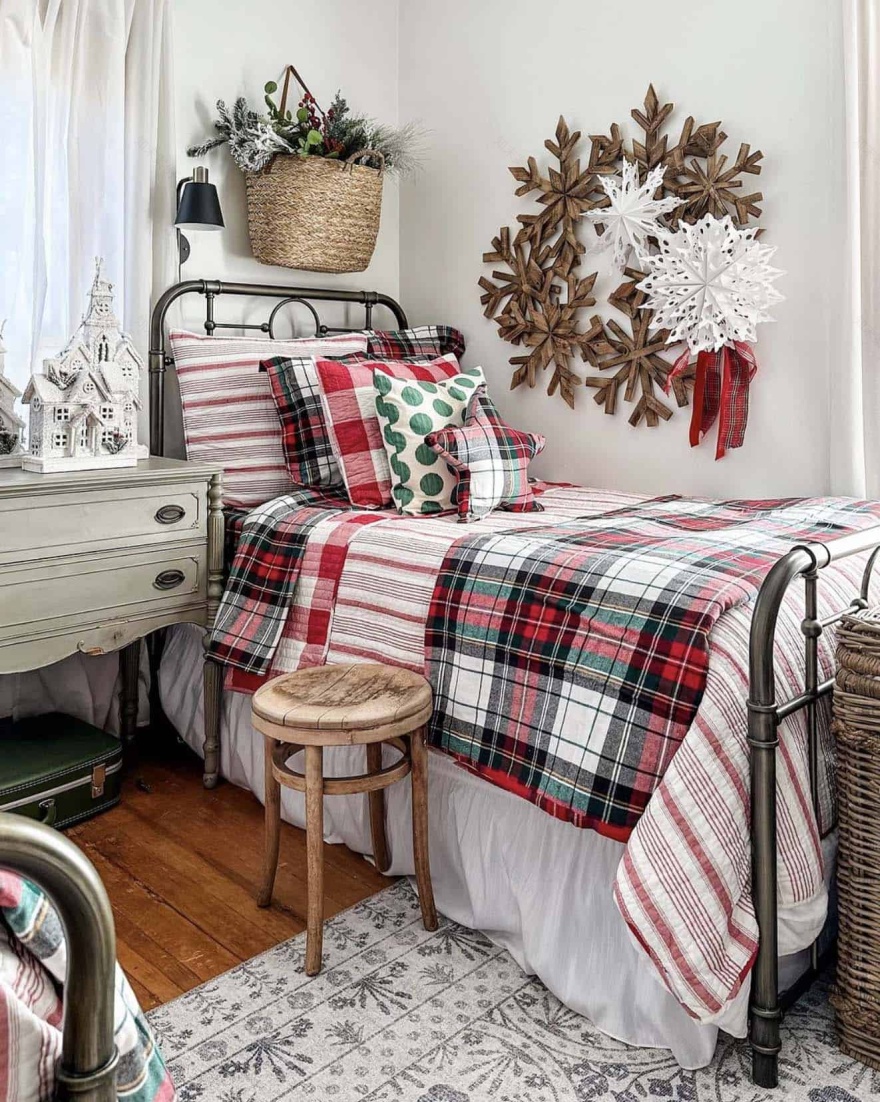 Wishing You A Very Merry Christmas: 80 Decorating Ideas To Inspire-36