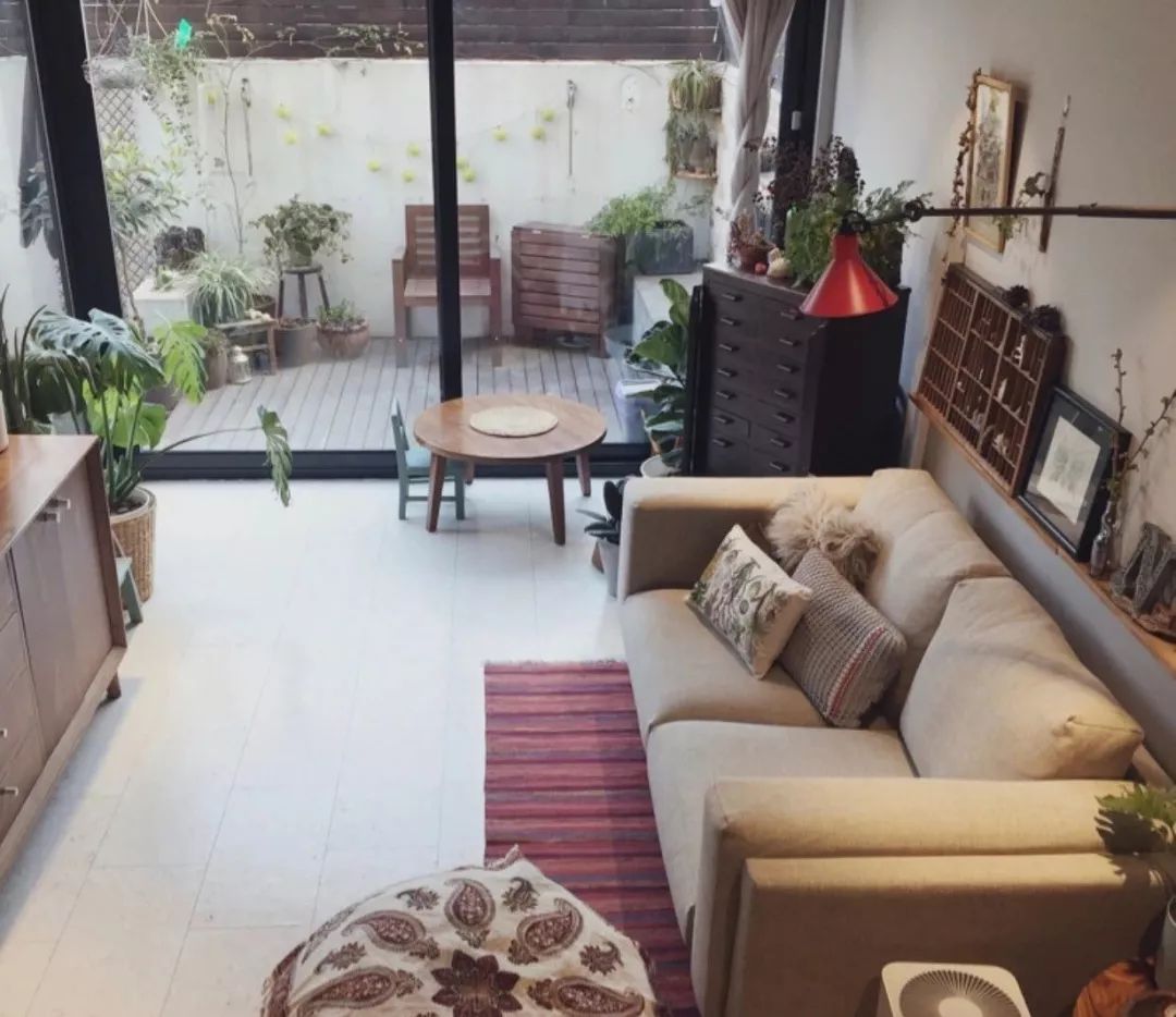 一对设计师的60平米房子，住出庭院别墅的感觉！-1