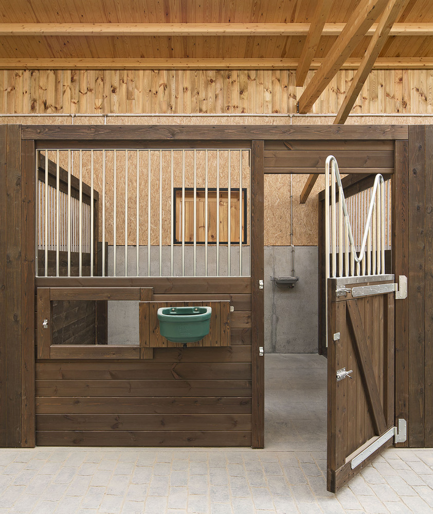 Hotel Equino · 乡村环境中的工业风马厩设计丨西班牙莱里达丨Gabarra Arquitectes-23