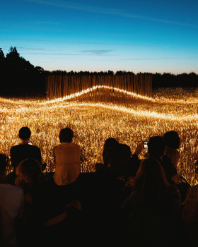 Phorest灯光装置丨1024 architecture