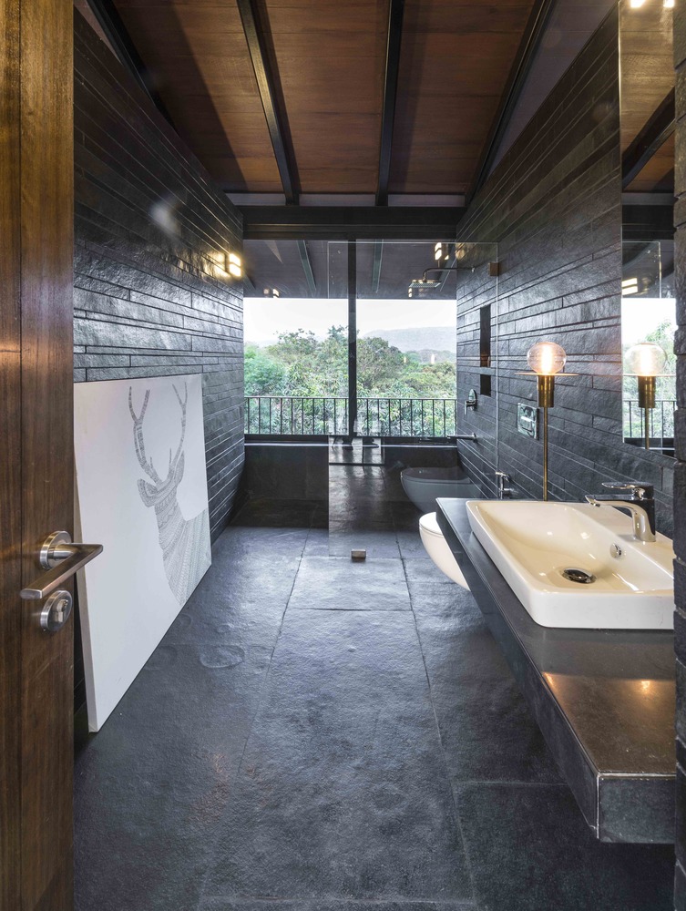 双胞胎别墅 | 红土墙与芒果树的庭院式家园-66