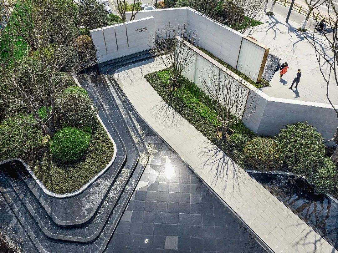 狭小场地内的丰富空间层次 | 新力·璞园-3