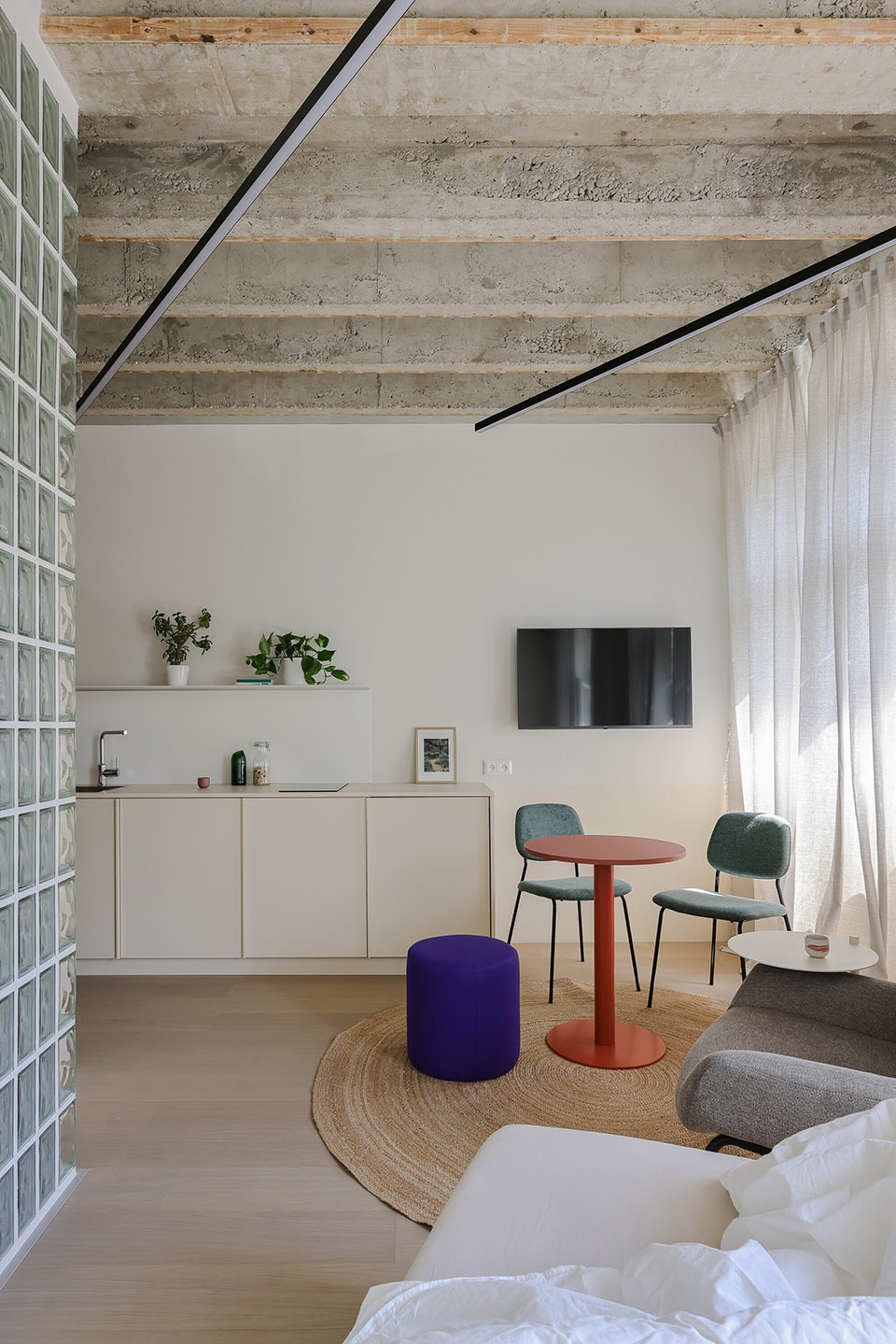 斯洛伐克Metropol公寓改造丨斯洛伐克布拉迪斯拉发丨BEEF ARCHITEKTI(作者Rado Buzinkay等)-31