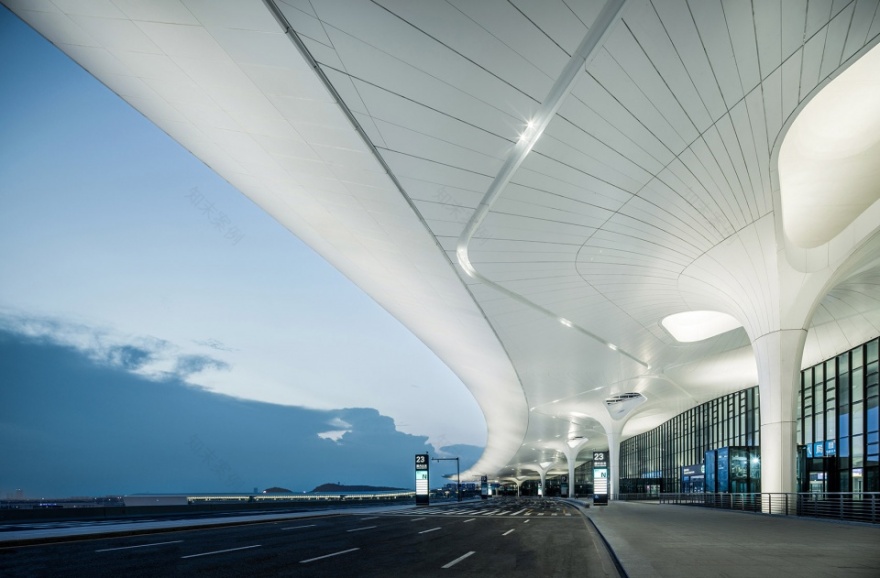 杭州萧山国际机场 T4 航站楼 | 莲下泛舟,桂雨飘香-10