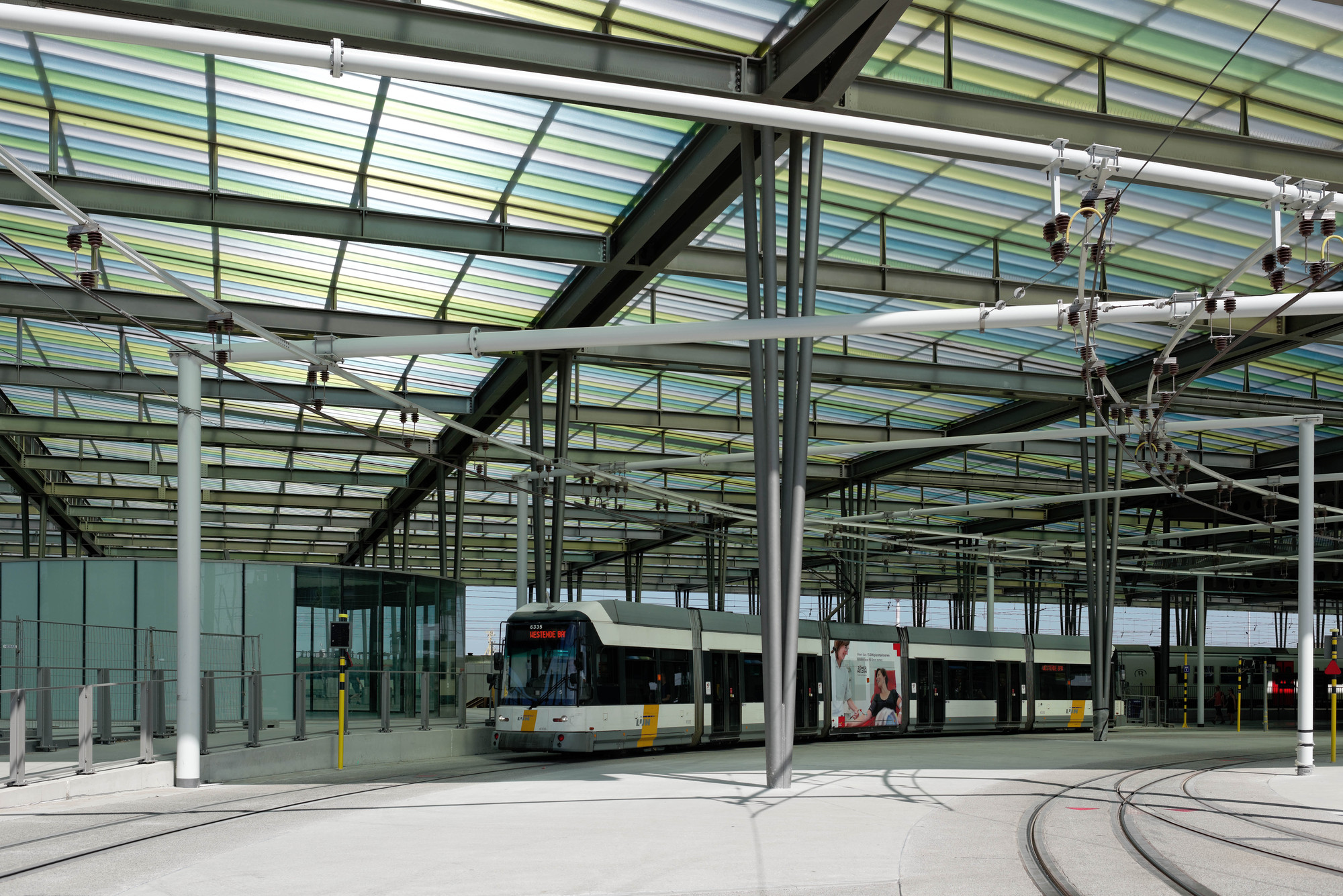 比利时奥斯坦德火车站翻新，海滨交通枢纽焕新颜-25