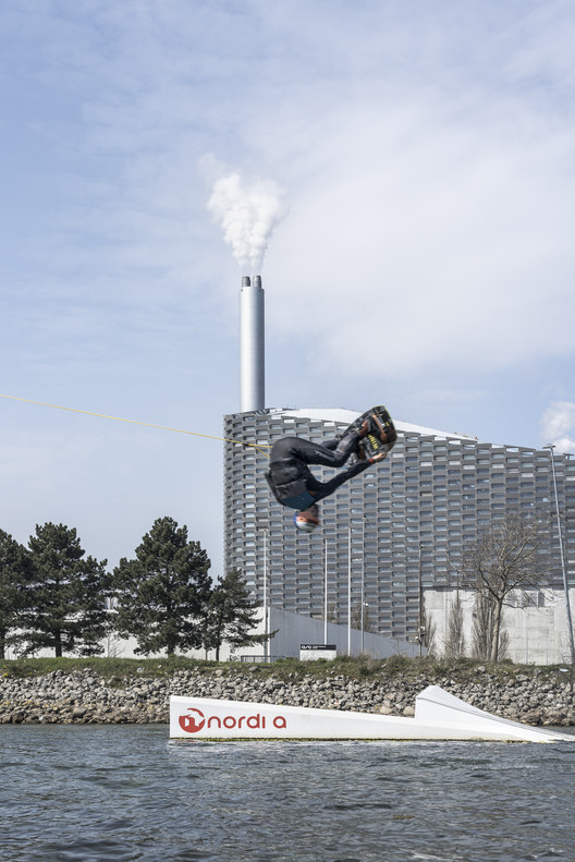 Amager Bakke垃圾能源转换厂顶部公园及滑雪场丨丹麦哥本哈根丨BIG,SLA-34