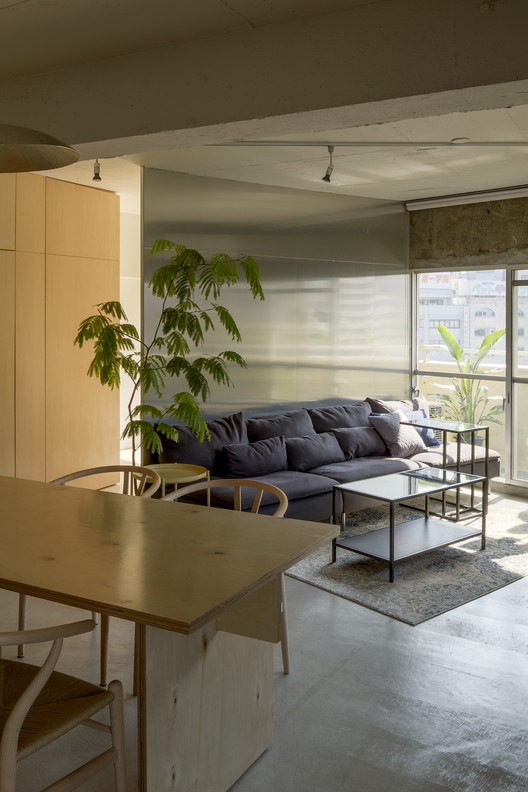 日本 Kawaguchi 城市 Aokibashi 老公寓改造丨Shinta Hamada Architects-8