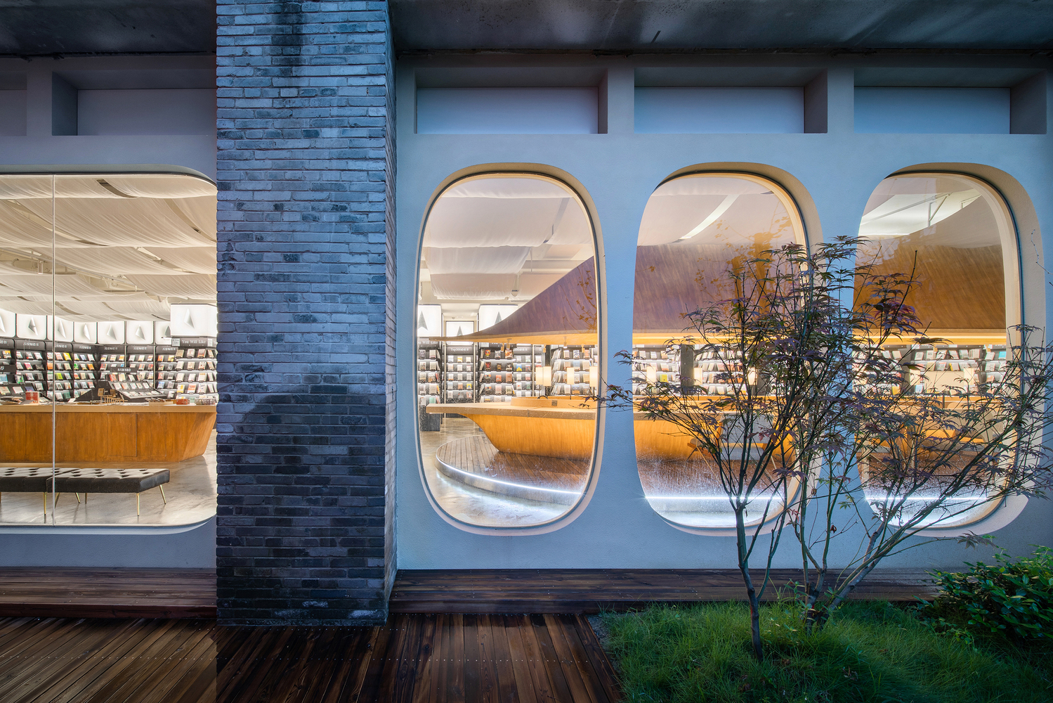 宇宙知识之旅·重庆 GUGA Books 书店设计丨中国重庆丨WT Architects-11