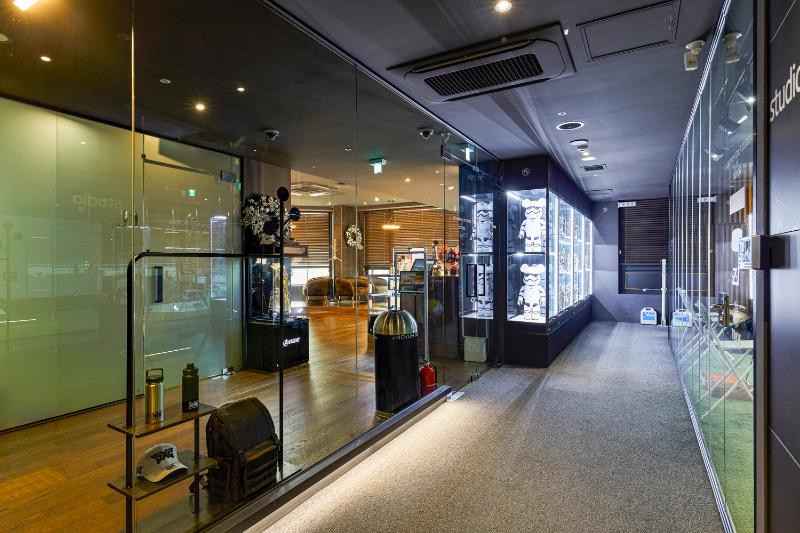 简约高雅的杰诺姆高尔夫球室内设计-19